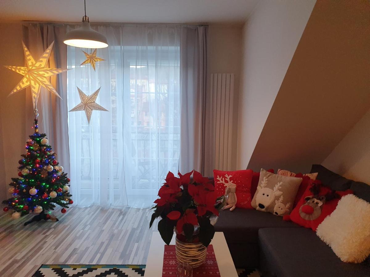 Apartament W Centrum Ustrzyki Dolne Buitenkant foto