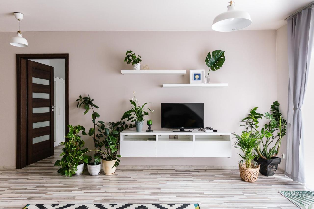 Apartament W Centrum Ustrzyki Dolne Buitenkant foto