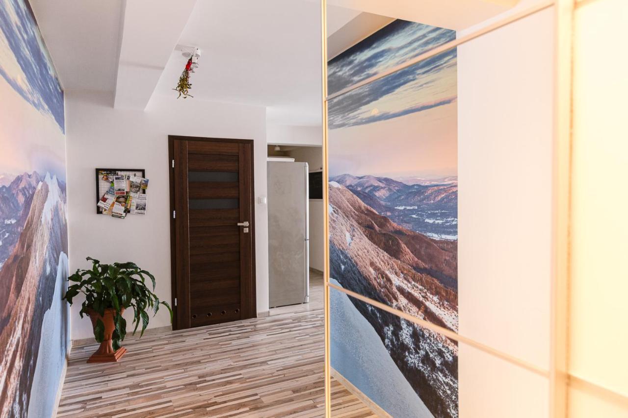 Apartament W Centrum Ustrzyki Dolne Buitenkant foto