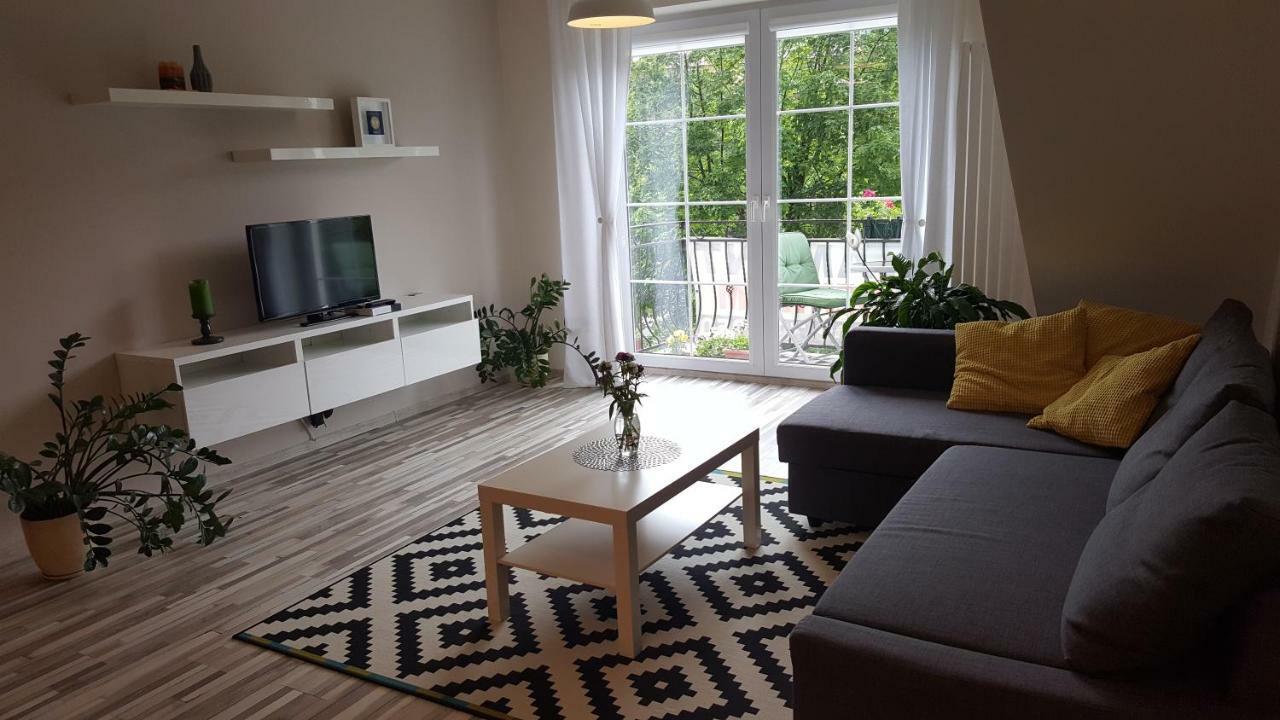 Apartament W Centrum Ustrzyki Dolne Buitenkant foto